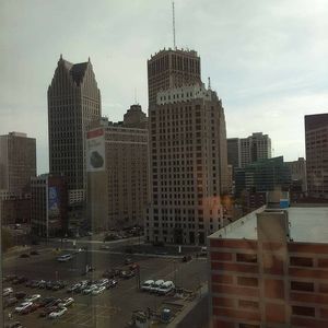 Meet your Posher, Tabyas